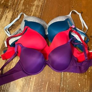 4 Lot Victoria Secret Bras